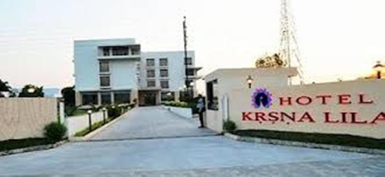 Krsna Lila By The Blues Hotel Sānand Exterior photo